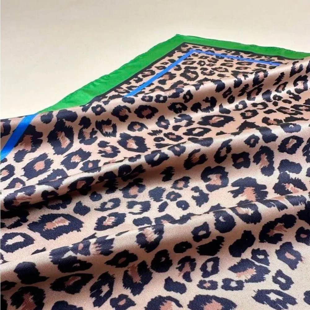 Leopard Print Scarf H16